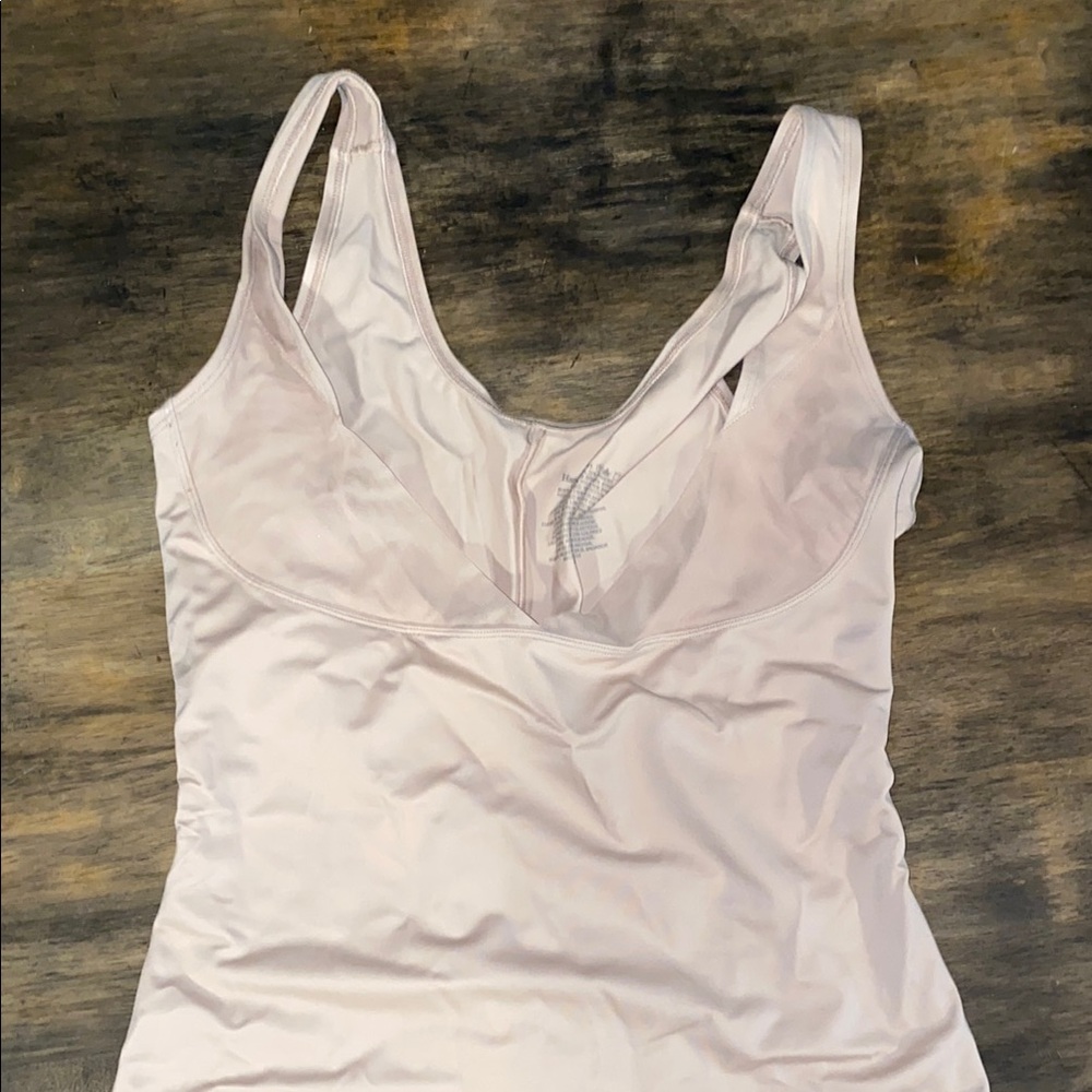 Hanes Cream Sleeveless Shapewear XL